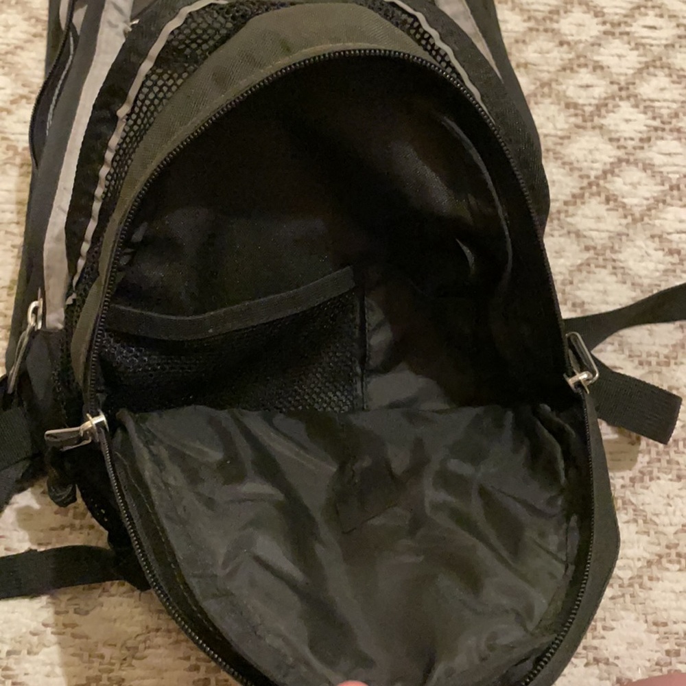 Eddie Bauer Hydration Backpack - image 5
